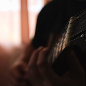 动漫妓女巨大吸乳裸身视频
